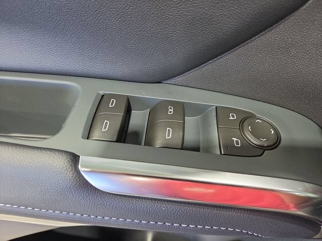 2027 Chevrolet Traverse LT - Photo 47