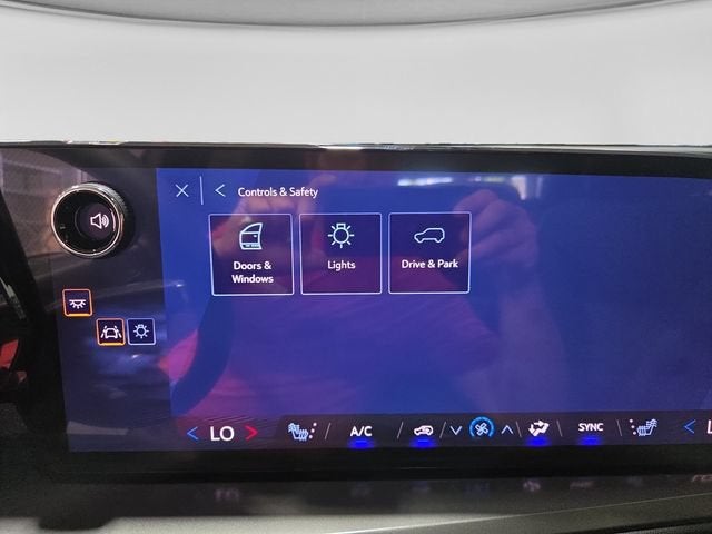 2027 Chevrolet Traverse LT - Photo 49