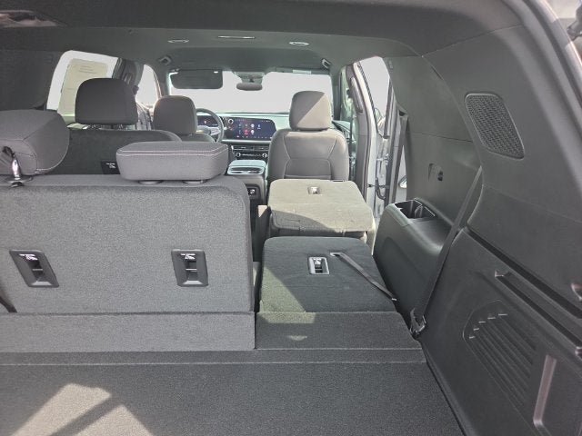 2027 Chevrolet Traverse LT - Photo 30