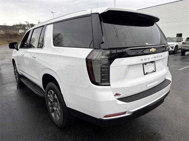 2026 Chevrolet Suburban LT