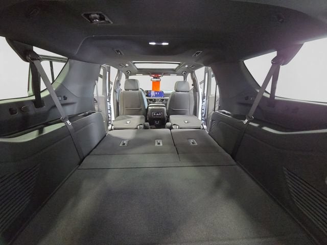 2026 Chevrolet Suburban Premier - Photo 34
