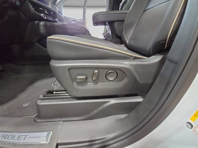 2026 Chevrolet Suburban Premier - Photo 39
