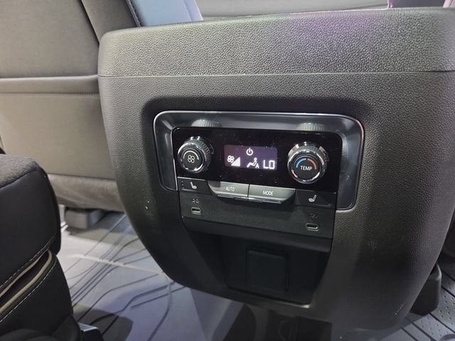 2026 Chevrolet Tahoe Premier - Photo 32