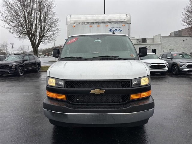 2025 Chevrolet Express Cutaway 3500 1WT