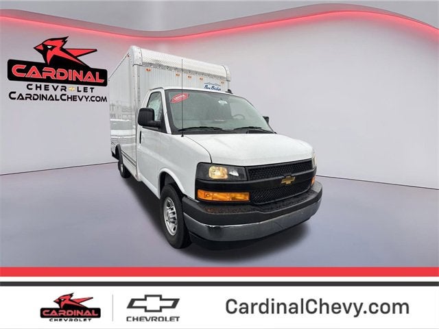 2025 Chevrolet Express Cutaway 3500 1WT