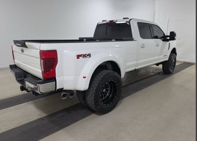 2022 Ford F-350SD Lariat Lifted