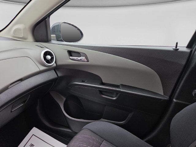 2017 Chevrolet Sonic LT