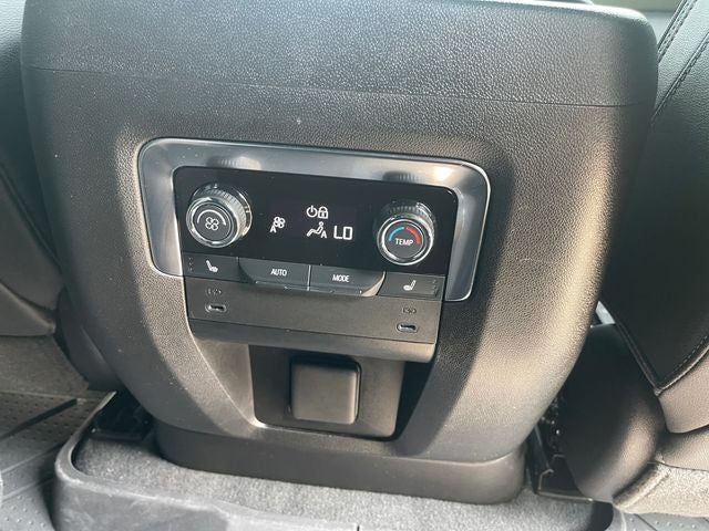 2025 Chevrolet Suburban RST