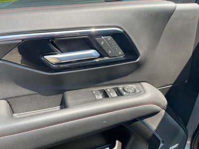 2025 Chevrolet Suburban RST