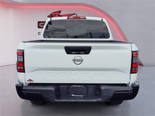 2022 Nissan Frontier S