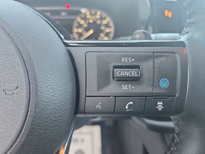 2022 Nissan Pathfinder SL