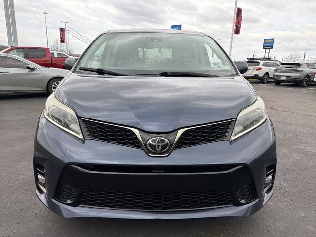 2019 Toyota Sienna SE 7 Passenger