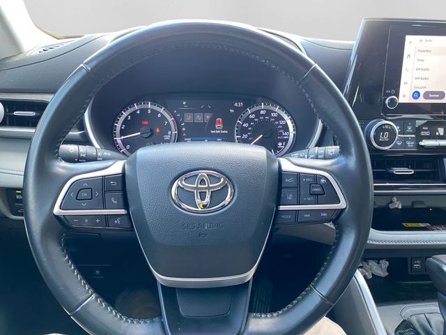 2023 Toyota Highlander LE