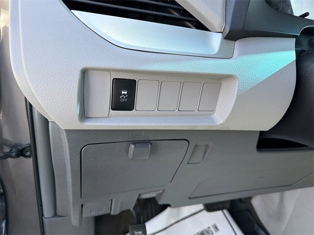 2017 Toyota Sienna L 7 Passenger