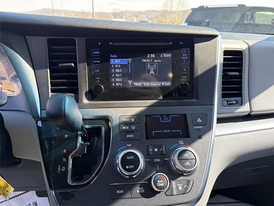 2017 Toyota Sienna L 7 Passenger