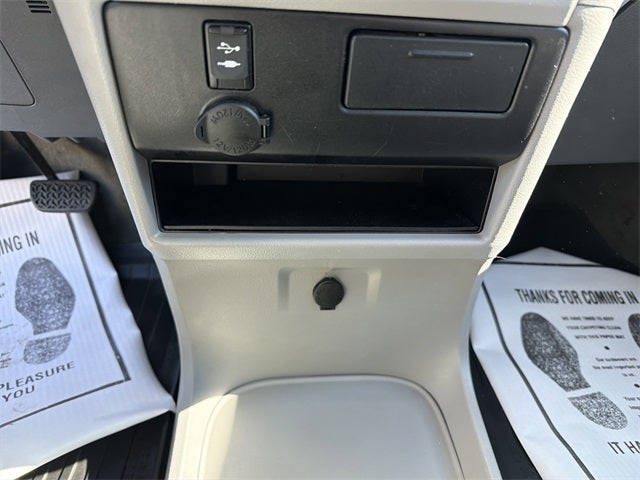 2017 Toyota Sienna L 7 Passenger