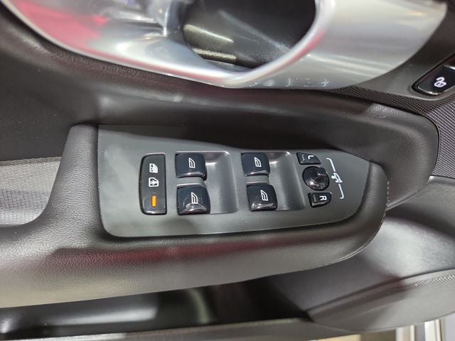2024 Volvo XC90 B6 Plus Bright Theme 6-Seater