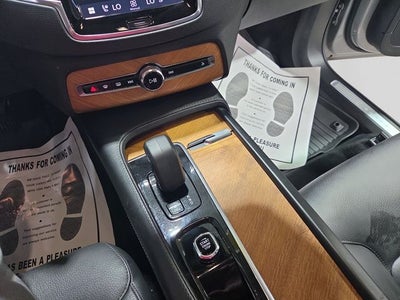 2024 Volvo XC90 B6 Plus Bright Theme 6-Seater