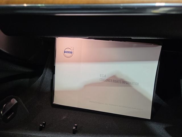 2024 Volvo XC90 B6 Plus Bright Theme 6-Seater
